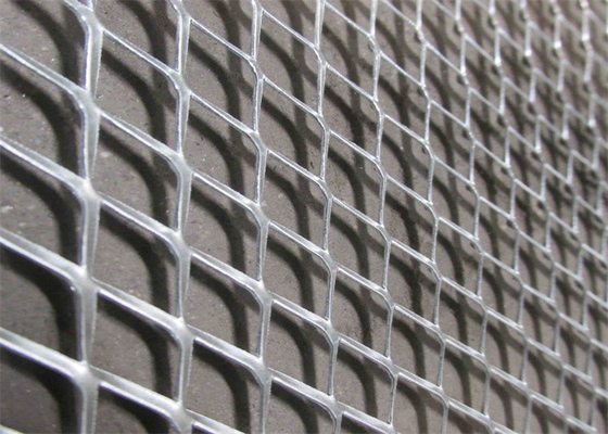 فولاد ضد زنگ PVC پوشش داده شده صفحه شبکه فلزی گسترش یافته 0.8m عرض